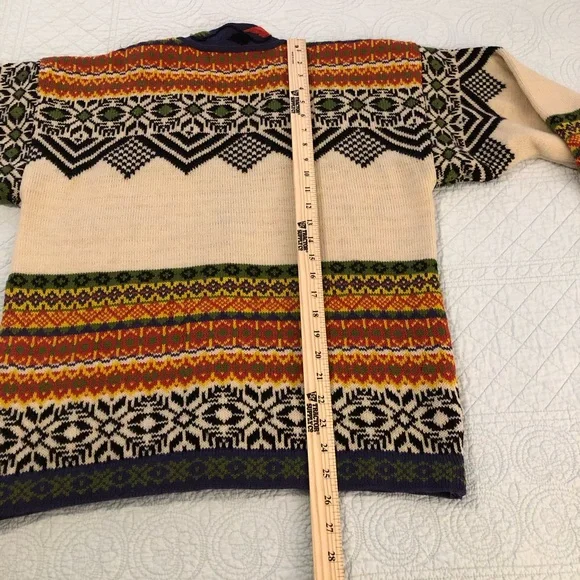 Vintage French Connection wool cardigan sweater. Size medium. - Picture 7 of 10